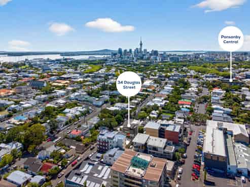 SUPERB COSMOPOLITAN WORK AND LIVE
