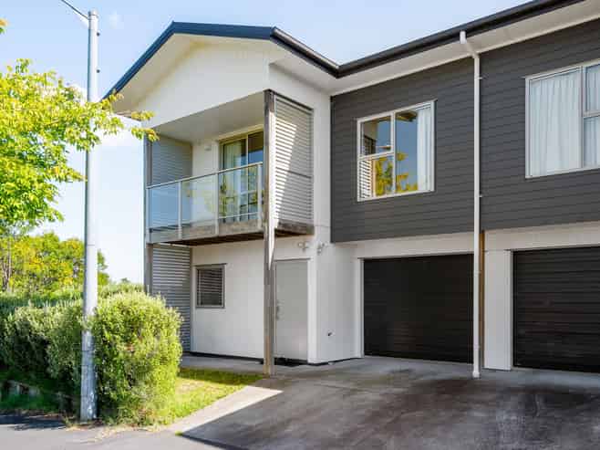 1/120 Mahoe Street, Melville