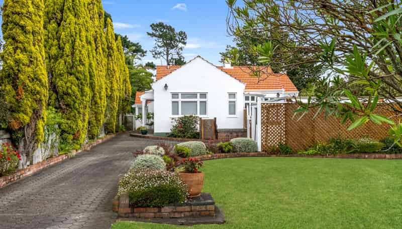 11 Tregarth Street, Saint Johns Hill