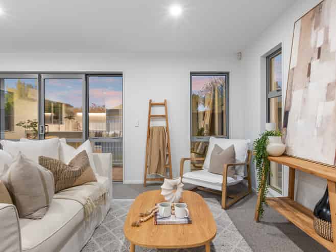 1 & 2/293 Lyttelton Street, Spreydon