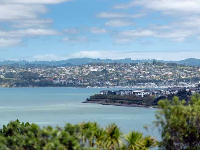 43 Teal Crescent, Beach Haven