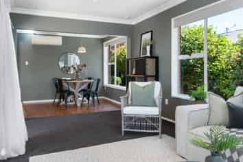 77 Daniels Road, Redwood