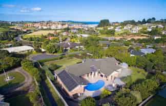 15 Astrolabe Place, Gulf Harbour