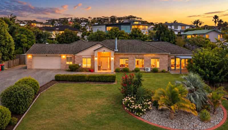 15 Astrolabe Place, Gulf Harbour