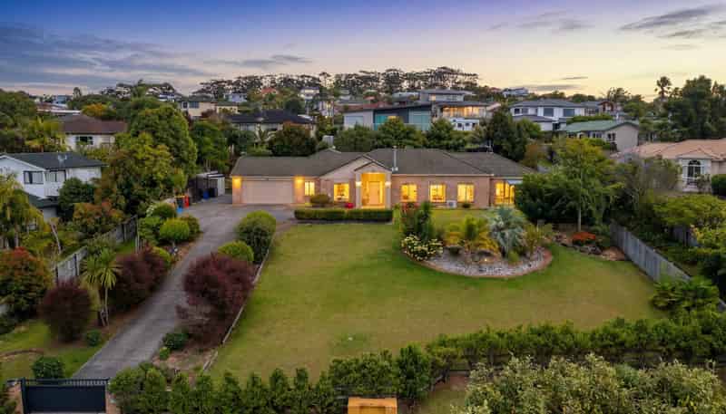 15 Astrolabe Place, Gulf Harbour