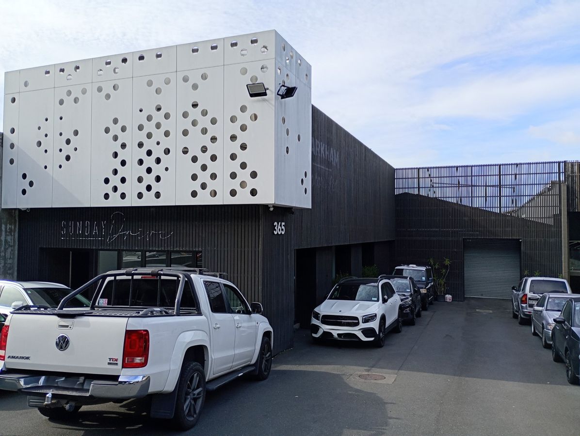Penrose Showrooms & Warehouse
