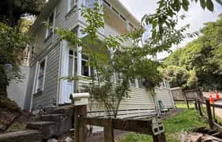 143 Wadestown Rd, Wadestown