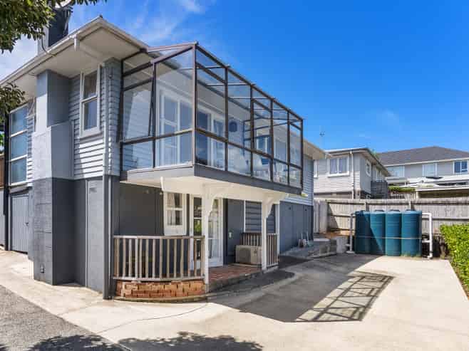 8 Gilliam Street, New Lynn