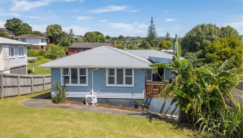 8 Gilliam Street, New Lynn