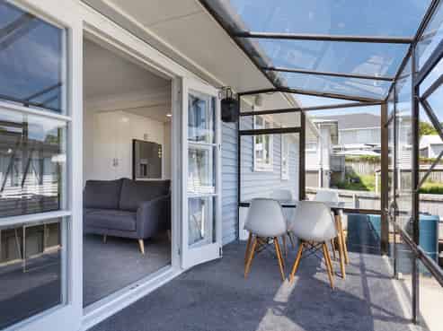 8 Gilliam Street, New Lynn