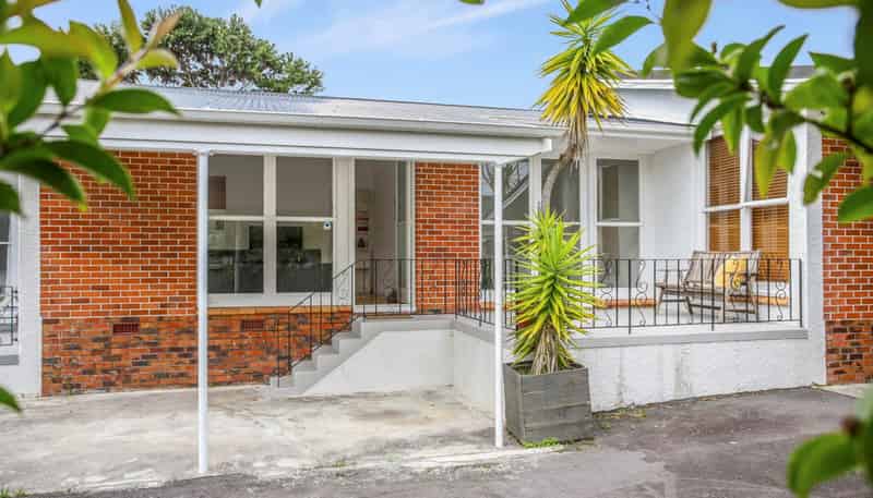 2/161 Long Drive, Saint Heliers