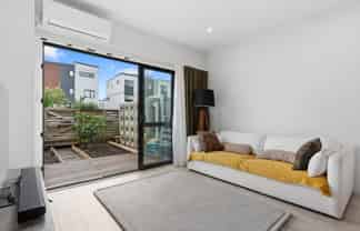 6/2 Abbotleigh Avenue, Te Atatu Peninsula