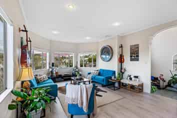 21 Cinnabar Place, Westgate