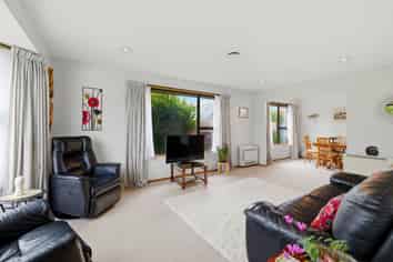 4A Grassmere Street, Papanui