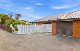 4A Grassmere Street, Papanui
