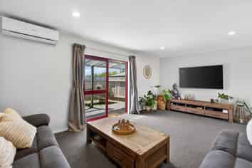 43A Tait Drive, Greenmeadows