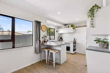 43A Tait Drive, Greenmeadows