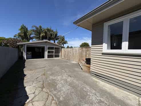 413 Nottingley Road, Frimley