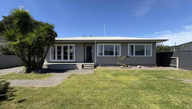 413 Nottingley Road, Frimley