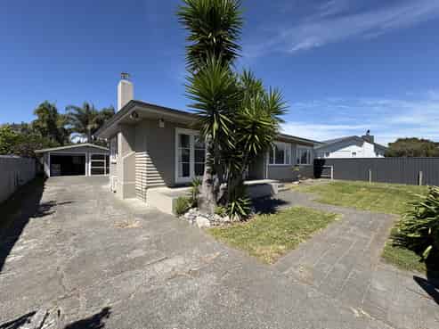 413 Nottingley Road, Frimley