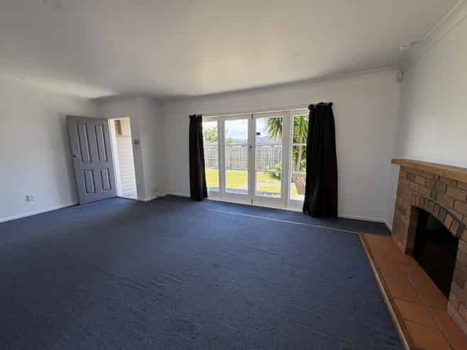 413 Nottingley Road, Frimley