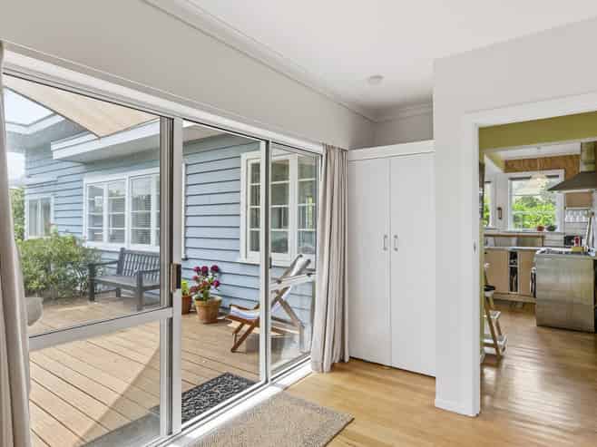 33 Forest Road, Raumati South