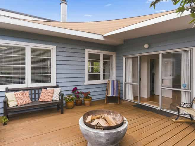 33 Forest Road, Raumati South