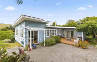 33 Forest Road, Raumati South