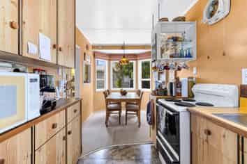 8 Lammas Street, Richmond