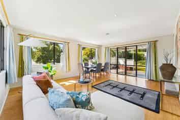 10 Beechdale Crescent, Pakuranga Heights