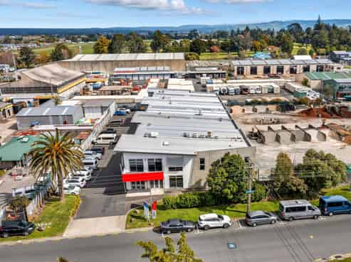 High Profile Greerton Showroom and Offices