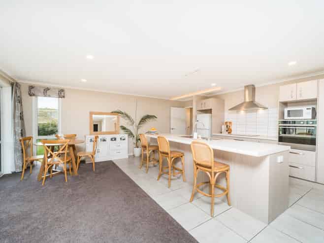 10 MacDonald Heights, Feilding