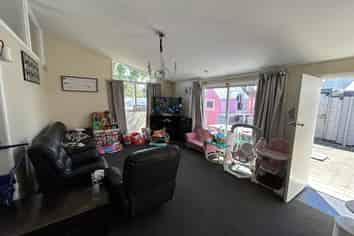 44 West Watson Avenue, Hillmorton