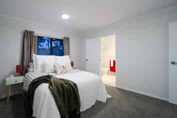 51 Munroe Road, Henderson