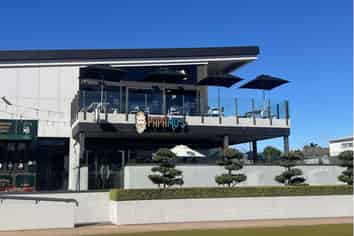 Restaurant & Gaming Lounge For Sale