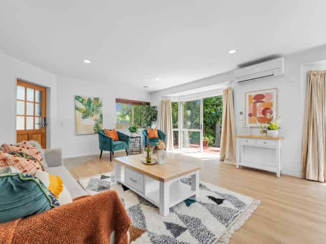 145 Hutchinson Avenue, New Lynn