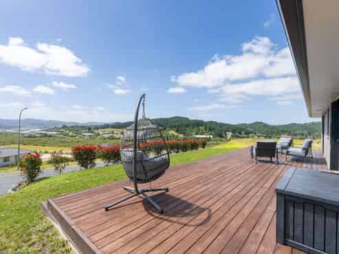 5 Leeward Terrace, Port Whangarei