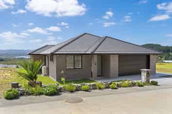 5 Leeward Terrace, Port Whangarei