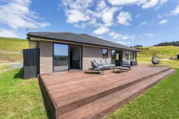 5 Leeward Terrace, Port Whangarei