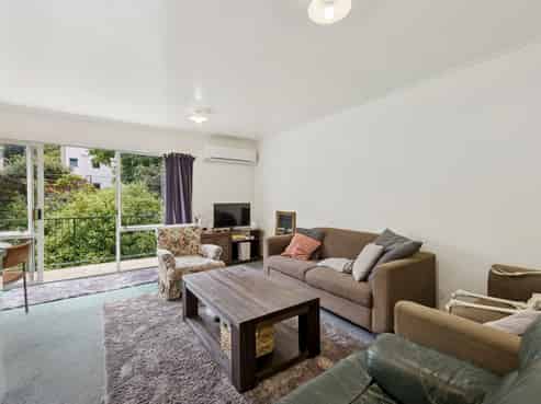 10B Cosy Dell Road, North Dunedin