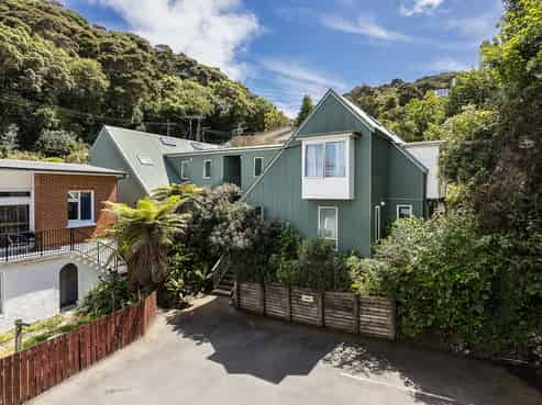 10B Cosy Dell Road, North Dunedin