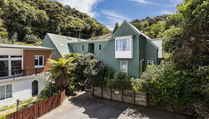 10B Cosy Dell Road, North Dunedin