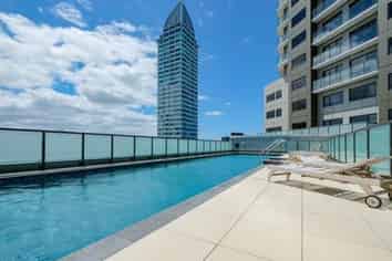 802/9/17 Byron Avenue , Takapuna