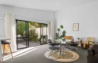 7 Joseph Banks Drive, Whitby