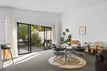 7 Joseph Banks Drive, Whitby