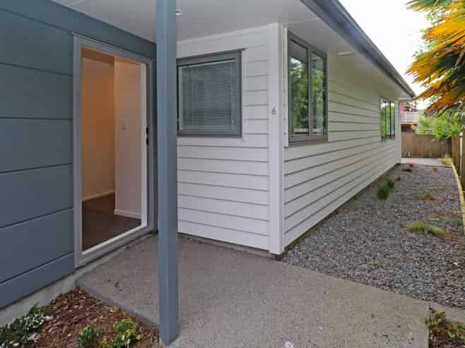 6/5 Jones Crescent, Melville