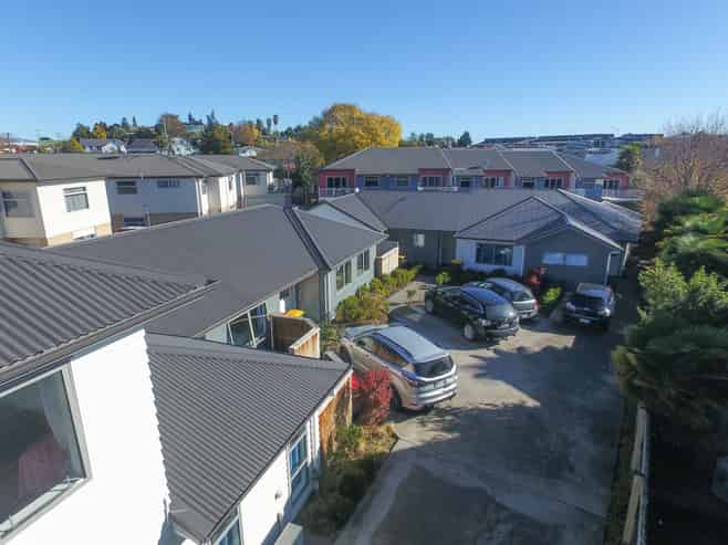 6/5 Jones Crescent, Melville