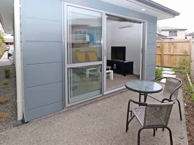 6/5 Jones Crescent, Melville