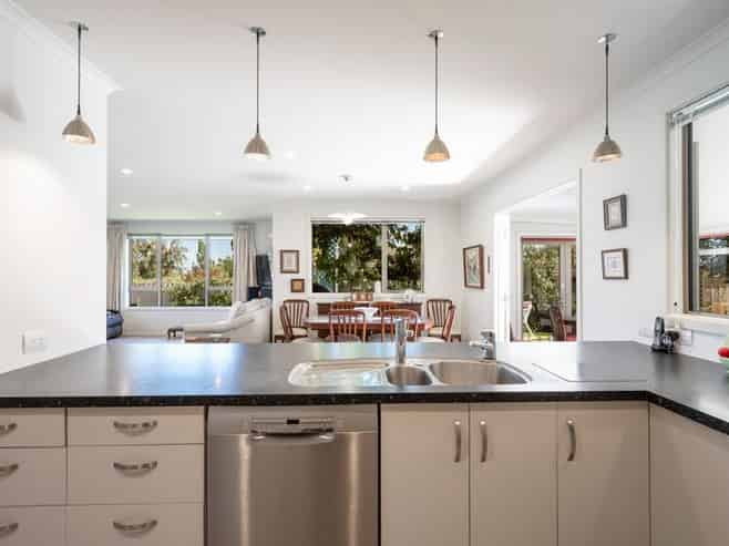  6 Hampshire Place, Stoke