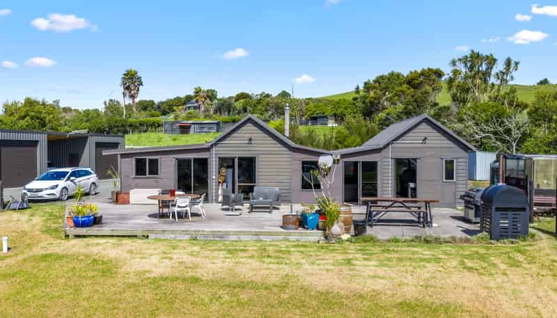 27 Waterview Crescent, Kaiwaka